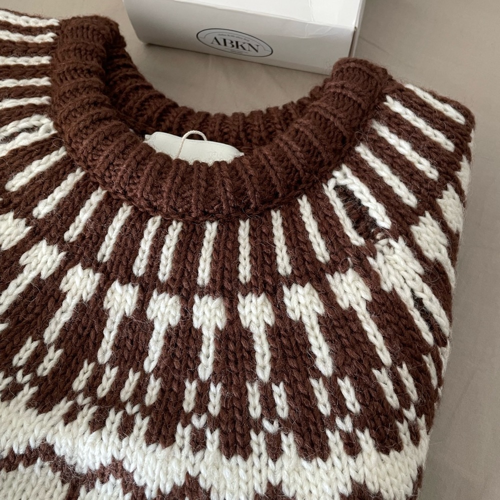 PONYTAIL Patterned Crewneck Sweater
